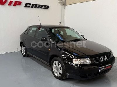 Negro Usado 2003 Audi A3 Ambiente Berlina | 3790 € (Buen precio)
