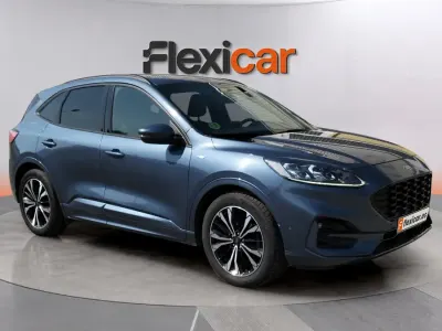 Usado Ford Kuga ST-Line 150 CV (110 kW) 2022 Azul SUV