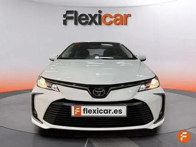 Używany Toyota Corolla Active 125 KM (91 kW) 2022 Biały Sedan/Limuzyna