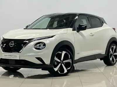 Usado Nissan Juke Tekna 143 CV (105 kW) 2022 Lunar white (metalizado) techo SUV