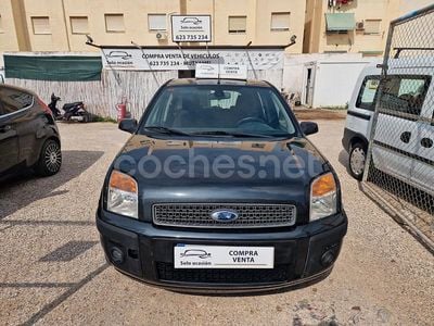 Usado Ford Fusion Trend 90 CV (66 kW) 2007 Gris / plata Utilitario