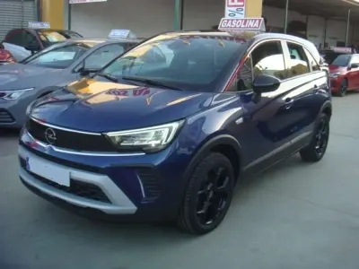 Usado Opel Crossland GS Line 131 CV (96 kW) 2022 Azul SUV