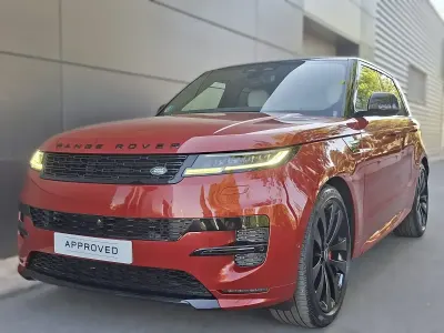 Usado Land Rover Range Rover Sport SE Dynamic 300 CV (220 kW) 2025 Rojo SUV
