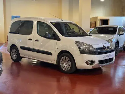 Usado Citroën Berlingo Tonic 92 CV (67 kW) 2015 Blanco Monovolumen