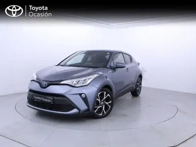 Usado Toyota C-HR Advance 122 CV (89 kW) 2022 Gris / plata SUV