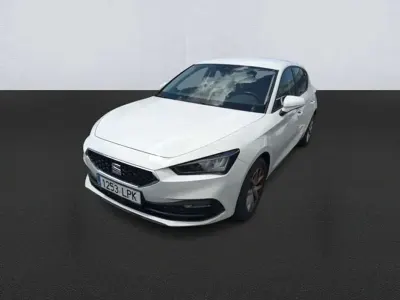 Käytetty Seat Leon Style 116 HP (85 kW) 2021 Valkoinen Viistoperä