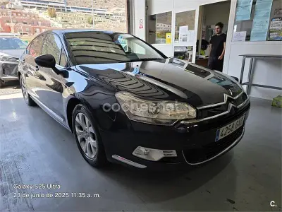 Usado Citroën C5 140 CV (102 kW) 2010 Azul Berlina