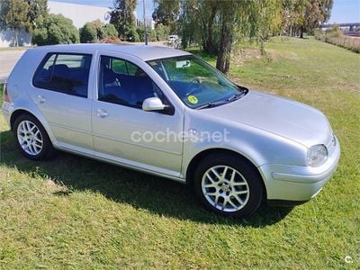 Usado VW Golf IV 105 CV (77 kW) 2003 Gris / plata Berlina