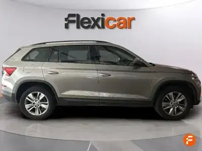 Usado Skoda Kodiaq Ambition 150 HP (110 kW) 2019 Bege SUV