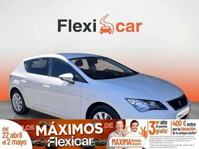 Usado Seat Leon ST Style 110 CV (80 kW) 2018 Blanco Familiar