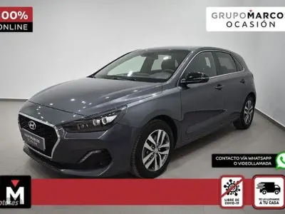 Usado Hyundai i30 120 CV (88 kW) 2020 Gris