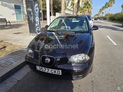Usado Seat Ibiza 100 CV (73 kW) 2003 Negro Utilitario