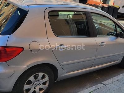 Gris / plata Usado 2005 Peugeot 307 Berlina | 3400 € (Precio justo)