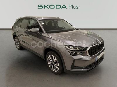 Gris / plata Nuevo 2025 Skoda Kodiaq Selection SUV | 39.900 € (Precio justo)