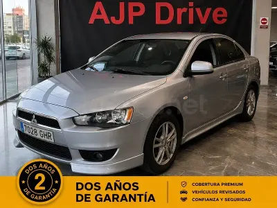 Usado Mitsubishi Lancer Intense 140 CV (102 kW) 2008 Gris / plata Berlina