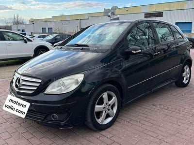 Usado Mercedes B200 139 CV (102 kW) 2007 Negro Monovolumen