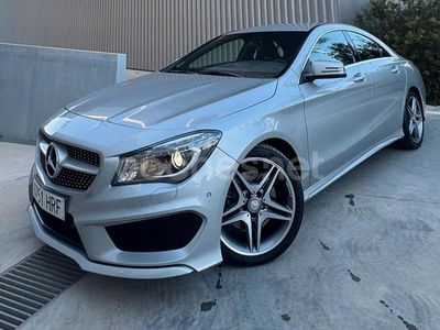 Gris / plata Usado 2014 Mercedes CLA220 AMG line Berlina | 22.500 € (Un poco caro)