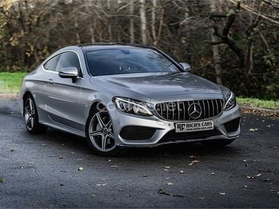 Usado Mercedes C180 156 CV (114 kW) 2017 Gris / plata Coupe