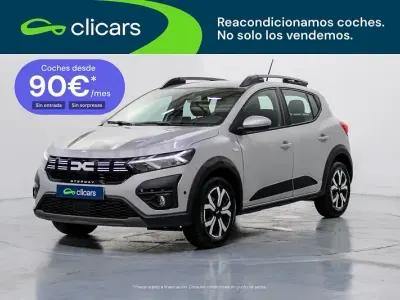 Usado Dacia Sandero Stepway 101 CV (74 kW) 2023 Gris / plata Berlina