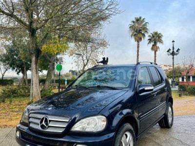 Azul Usado 2004 Mercedes ML270 Edition SUV | 4990 € (Super precio)