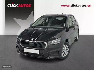 Negro Usado 2025 Skoda Fabia Essence | 16.300 € (Precio justo)