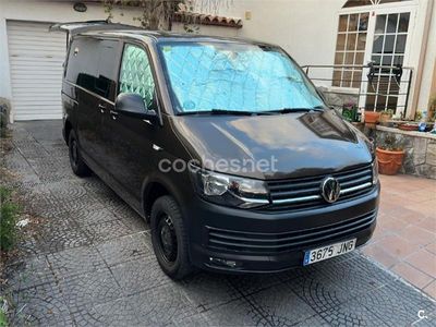 Usado VW Caravelle Trendline 102 CV (75 kW) 2016 Marrón Monovolumen