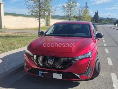 Usado Peugeot 308 Allure 130 CV (95 kW) 2022 Rojo Berlina