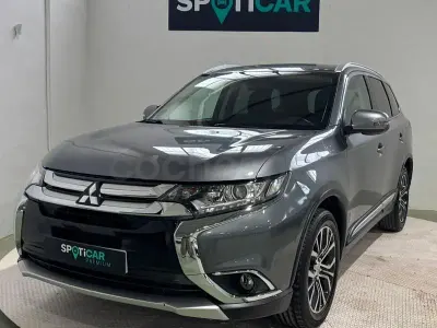 Usado Mitsubishi Outlander Motion 150 CV (110 kW) 2018 Gris / plata SUV