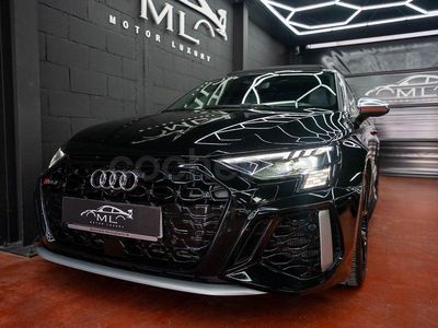 Usado Audi RS3 Sport 400 CV (294 kW) 2022 Negro Berlina