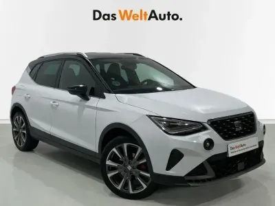 Usado Seat Arona FR 150 CV (110 kW) 2024 Blanco SUV