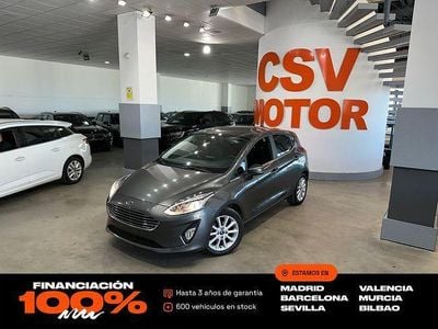 Usado Ford Fiesta Titanium 101 CV (74 kW) 2019 Gris Utilitario