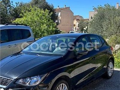 Usado Seat Ibiza Style 95 HP (69 kW) 2017 Preto Sedan