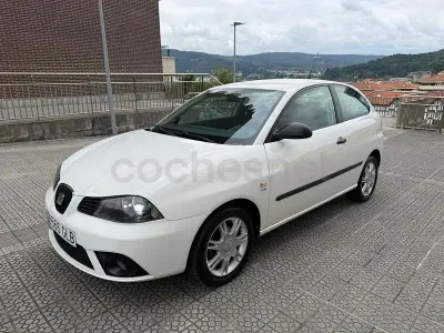 Usado Seat Ibiza Sport 100 CV (73 kW) 2009 Blanco Berlina