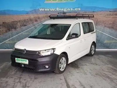 Usado VW Caddy 122 CV (89 kW) 2021 Blanco Monovolumen
