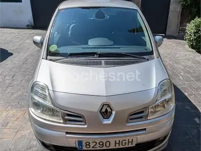 Usado Renault Grand Modus Exception 105 CV (77 kW) 2011 Gris / plata Monovolumen