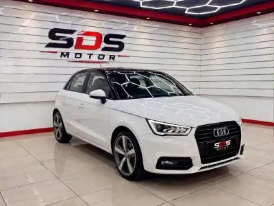 Usado Audi A1 Sportback Attraction 90 CV (66 kW) 2018 Blanco Utilitario