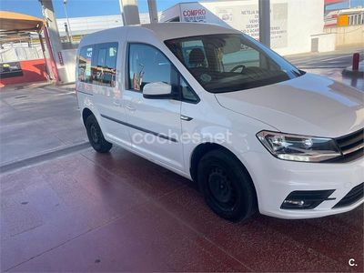 Blanco Usado 2021 VW Caddy California Monovolumen | 20.200 € (Un poco caro)