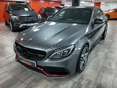 Usado Mercedes C63S AMG 510 CV (375 kW) 2017 Gris / plata Berlina