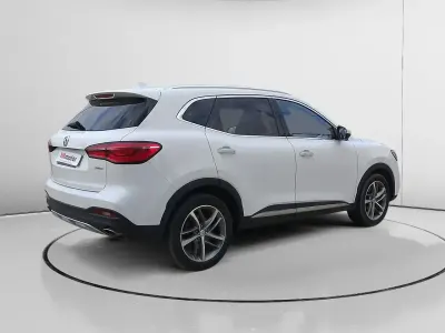 Używany MG HS Luxury 162 KM (119 kW) 2023 Biały SUV