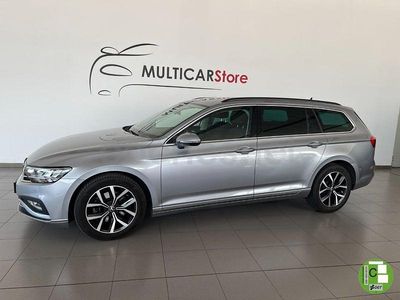 Usado VW Passat Executive 150 CV (110 kW) 2021 Gris / plata Familiar