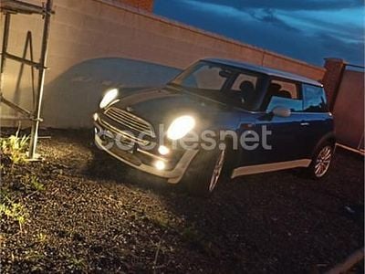 Usado Mini ONE 90 CV (66 kW) 2003 Azul Utilitario