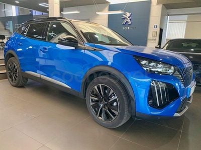 Usado Peugeot 2008 GT 136 CV (100 kW) 2024 Gris / plata SUV