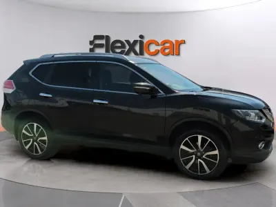 Usado Nissan X-Trail N-Connecta 131 CV (96 kW) 2018 Verde SUV
