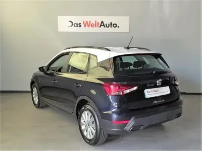 Usado Seat Arona Style 115 CV (84 kW) 2024 Negro SUV
