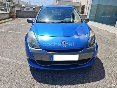 Usado Renault Clio II R.S. 203 CV (149 kW) 2010 Azul Berlina