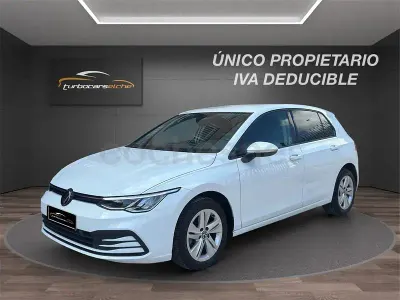 Usado VW Golf VIII Life 130 CV (95 kW) 2022 Blanco Berlina