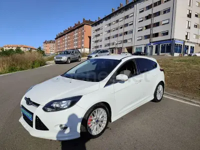 Usado Ford Focus Titanium 115 CV (84 kW) 2013 Blanco Berlina