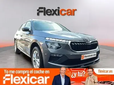 Usado Skoda Kamiq Selection 115 CV (84 kW) 2024 Gris SUV