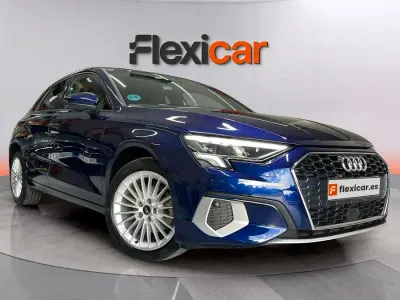 Usado Audi A3 Premium 116 CV (85 kW) 2022 Azul Berlina