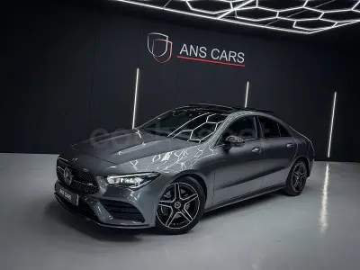 Usado Mercedes CLA200 150 CV (110 kW) 2020 Gris / plata Berlina